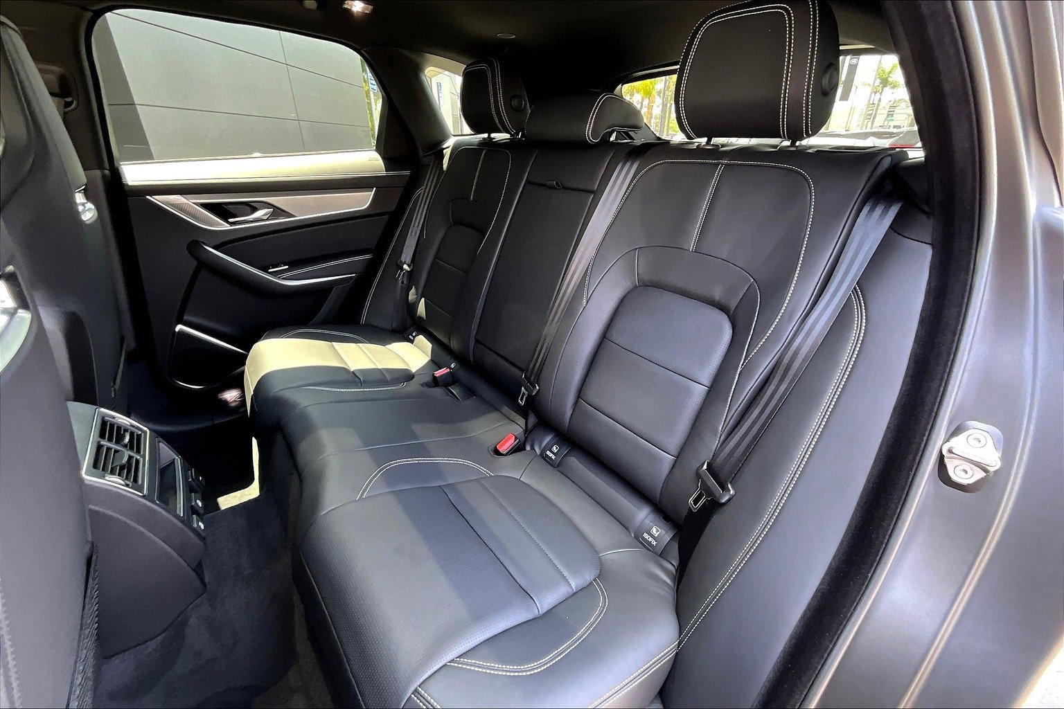 New 2026 Jaguar F-PACE R-Dynamic S image 10