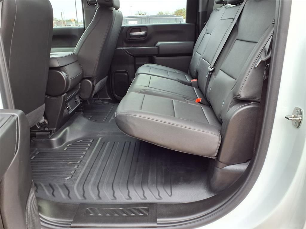 Used 2024 Chevrolet Silverado 2500 W/T image 19