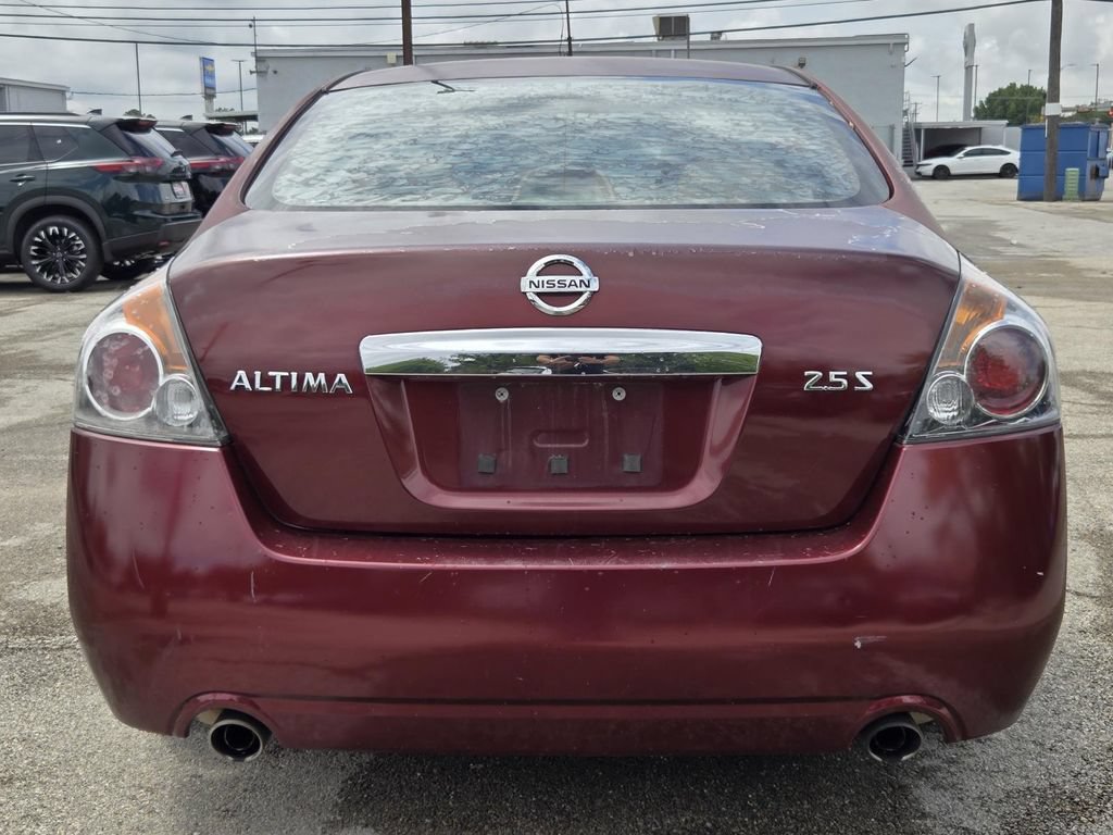 Used 2011 Nissan Altima 2.5 S w/ Convenience Pkg FWD image 6
