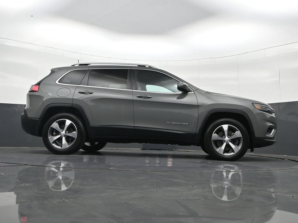 Used 2021 Jeep Cherokee Limited AWD/4WD image 36