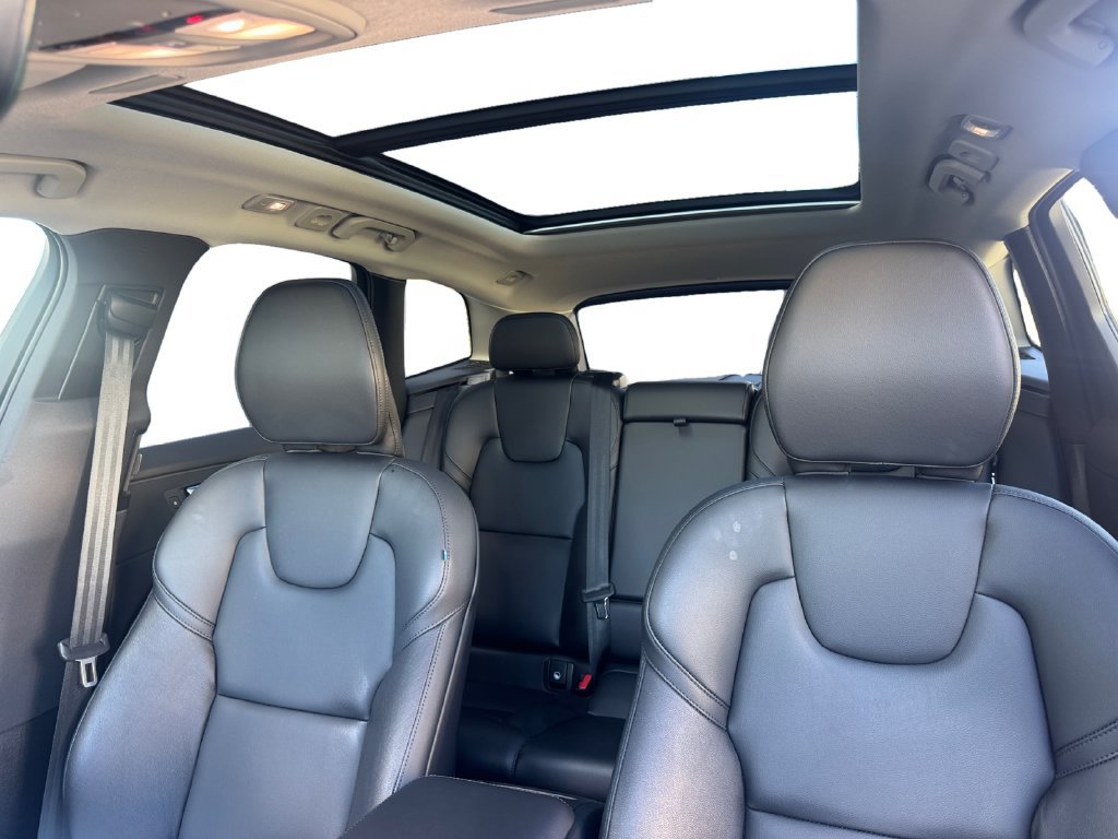 Certified 2024 Volvo XC60 B5 Core w/ Protection Package Premier AWD/4WD image 21