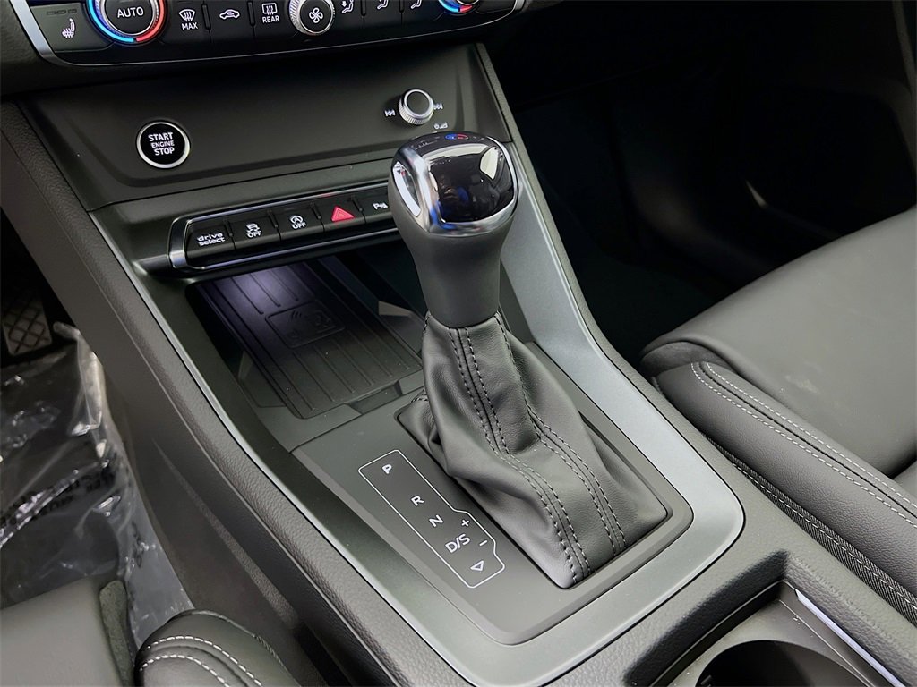 New 2025 Audi Q3 2.0T Premium image 18