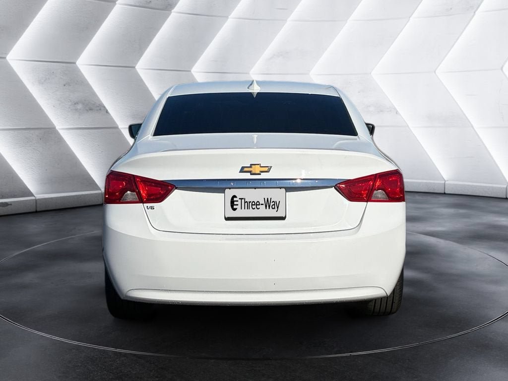 Certified 2018 Chevrolet Impala LS FWD image 4