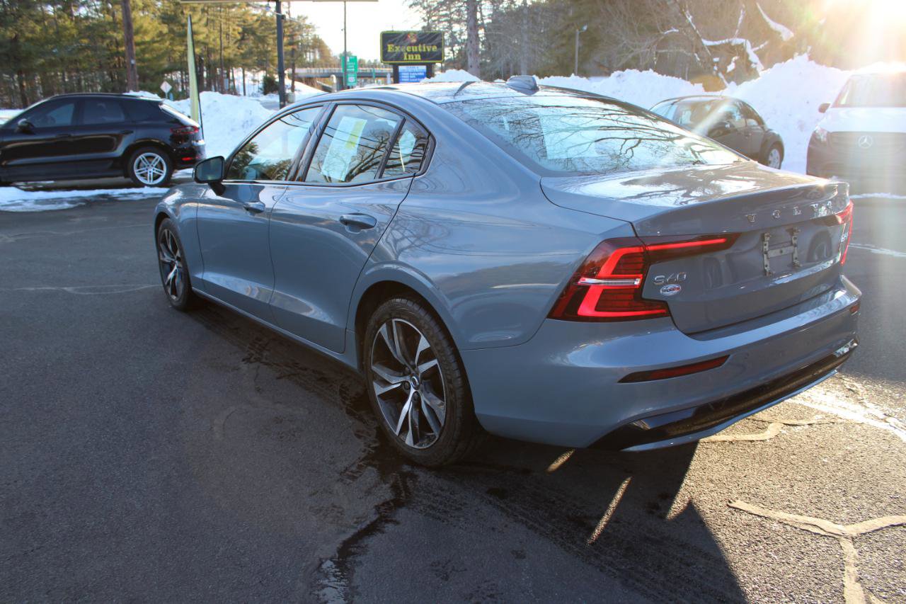 Used 2023 Volvo S60 B5 Core image 7