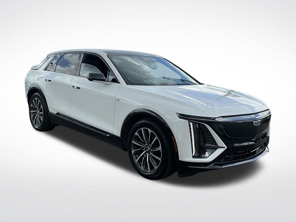 Used 2024 Cadillac Lyriq Sport AWD/4WD image 15
