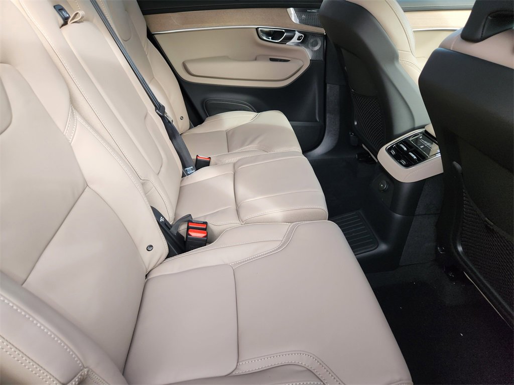 New 2026 Volvo XC90 T8 Ultra w/ Lounge Package image 22