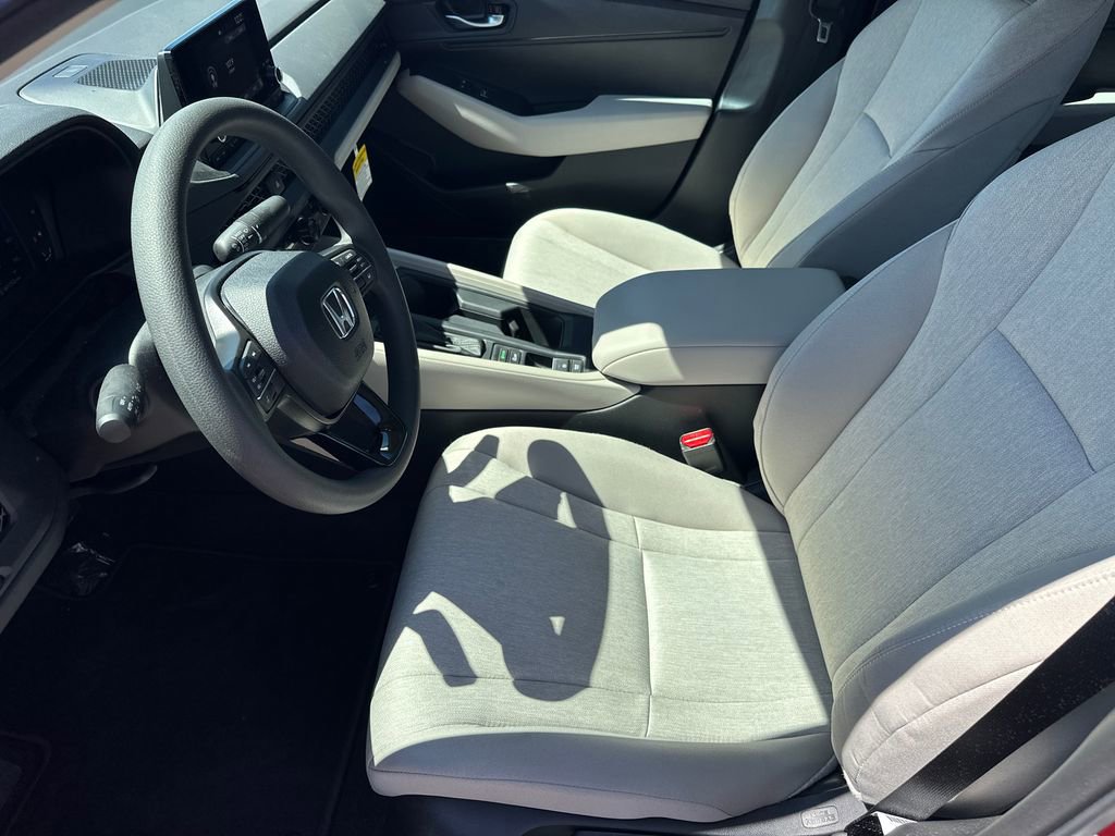 Used 2025 Honda Accord LX image 9