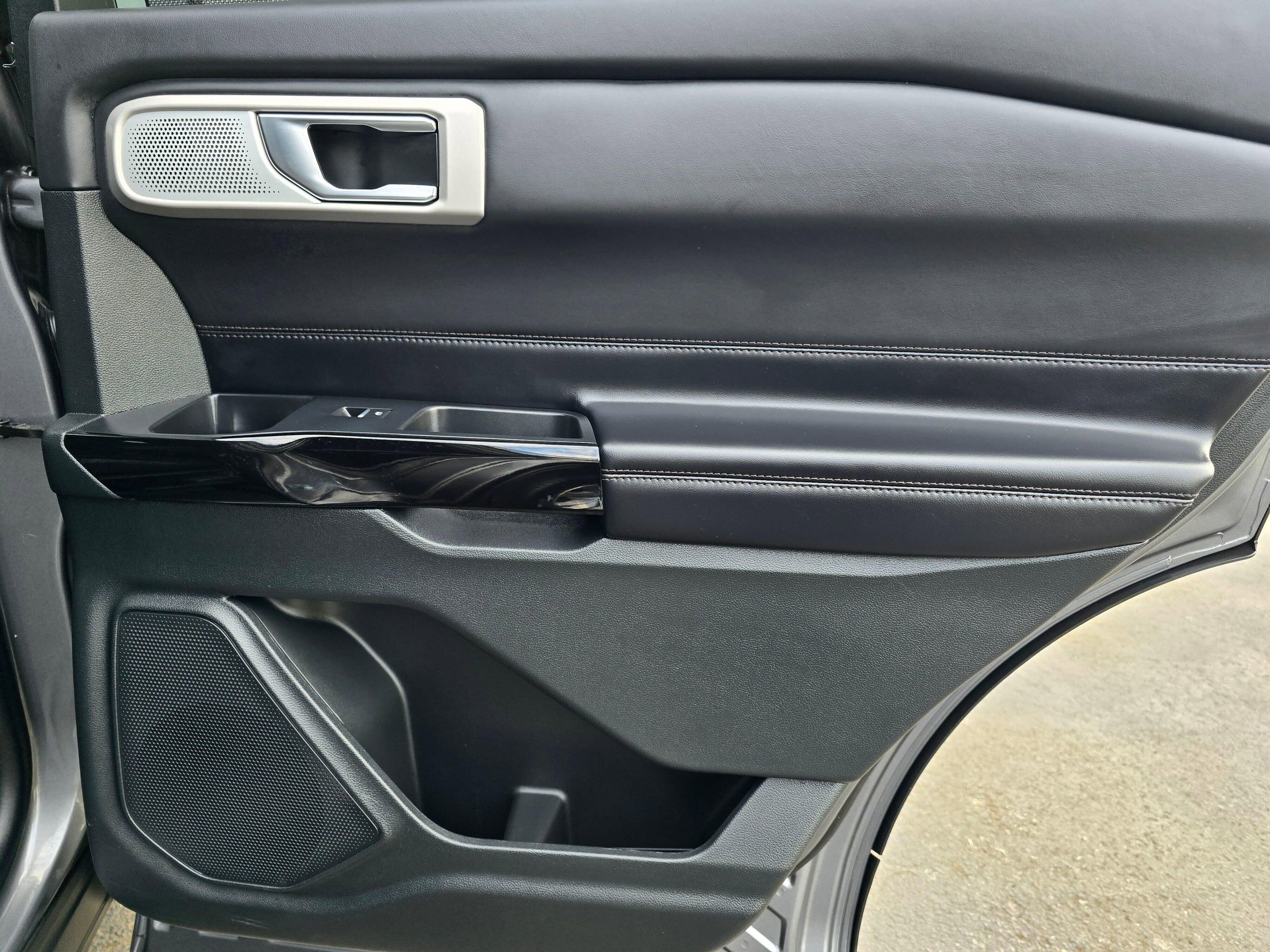 Used 2021 Ford Explorer Platinum w/ Equipment Group 601A image 28