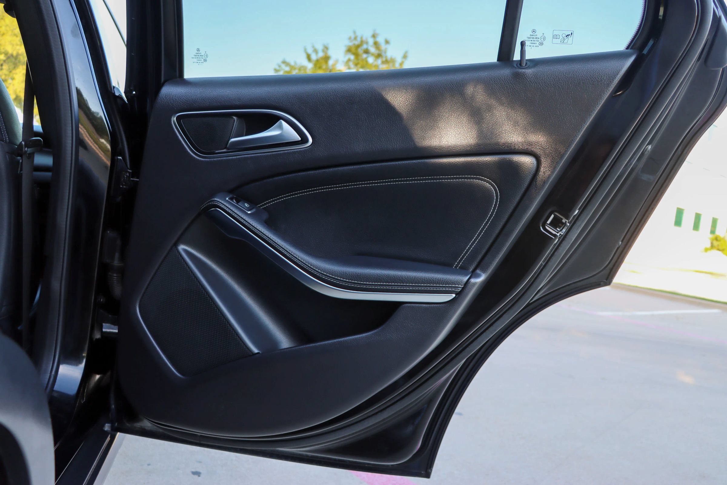 Used 2018 Mercedes-Benz GLA 250 image 11
