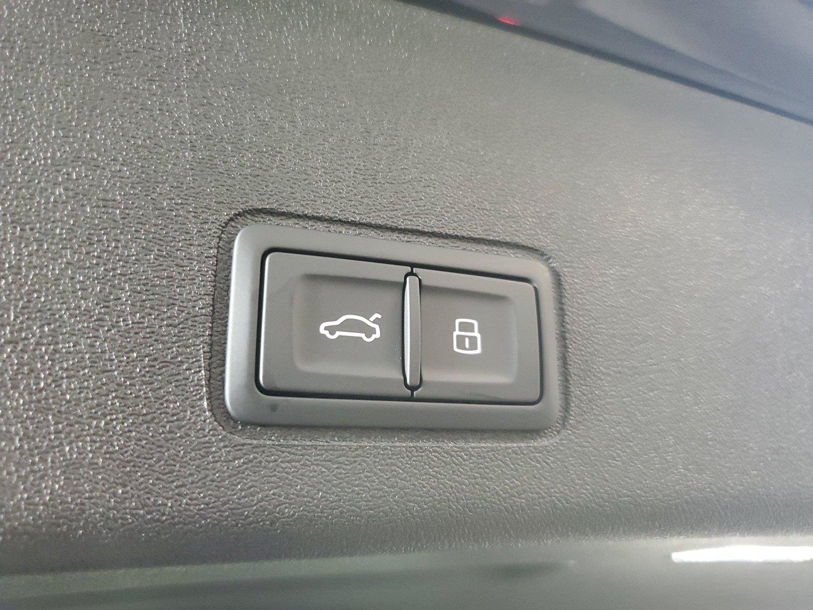 New 2026 Audi Q3 quattro 2.0T AWD/4WD image 10
