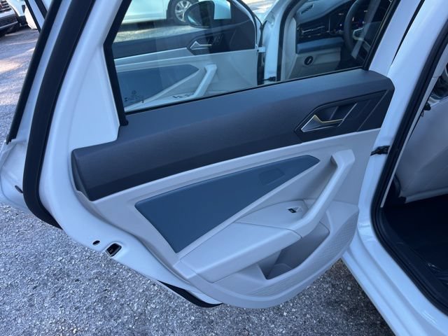 New 2026 Volkswagen Jetta SE FWD image 11