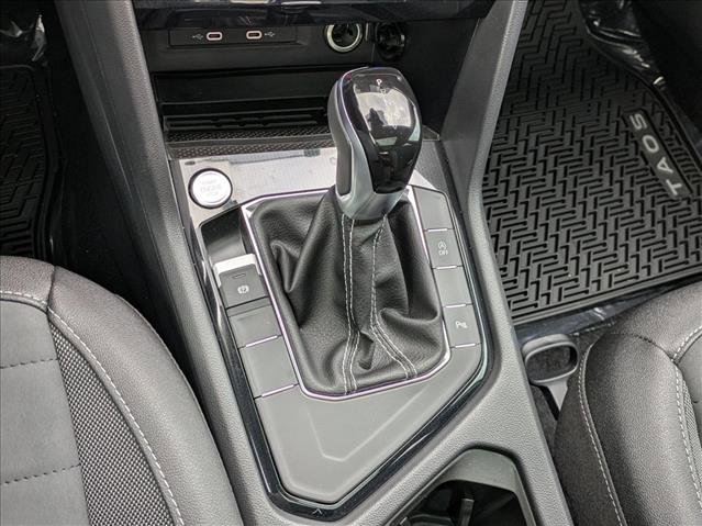 New 2026 Volkswagen Taos SE FWD image 15