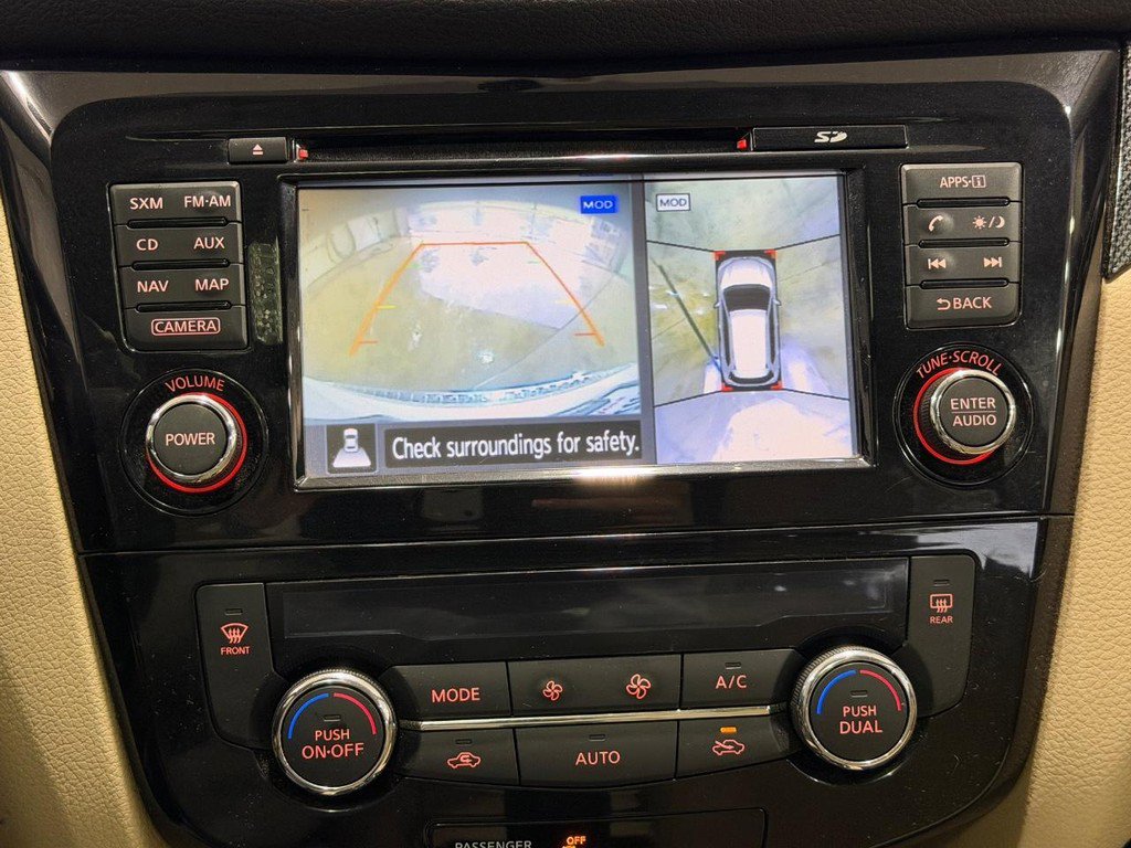 Used 2016 Nissan Rogue SL w/ SL Premium Package FWD image 21