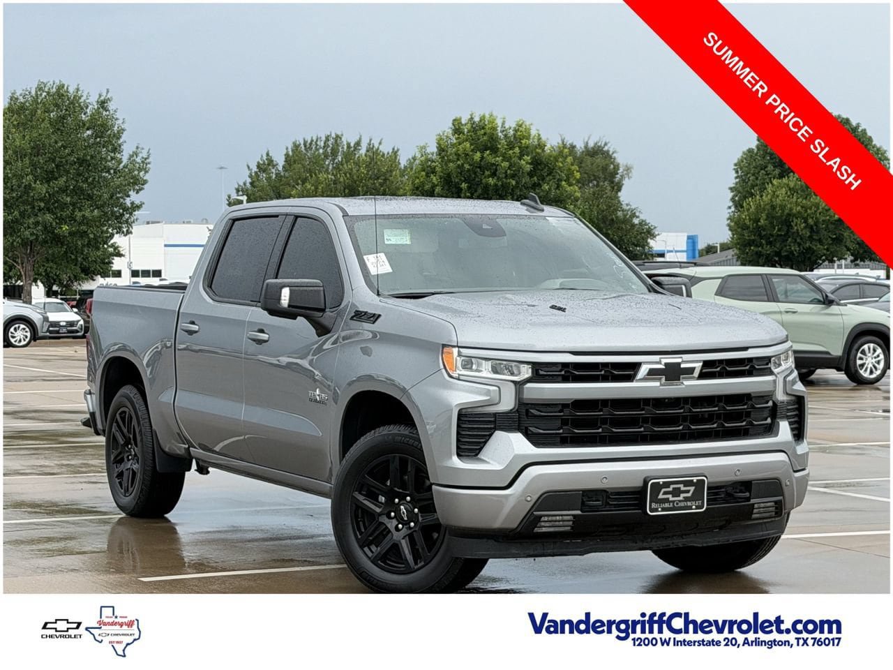 Used 2024 Chevrolet Silverado 1500 RST AWD/4WD image 2