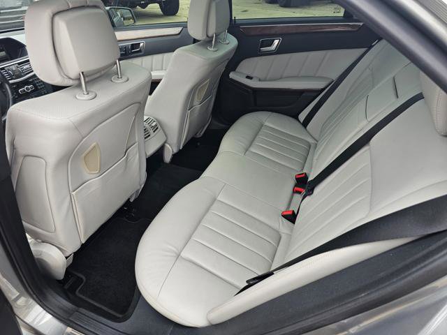 Used 2013 Mercedes-Benz E 550 4MATIC Sedan image 12