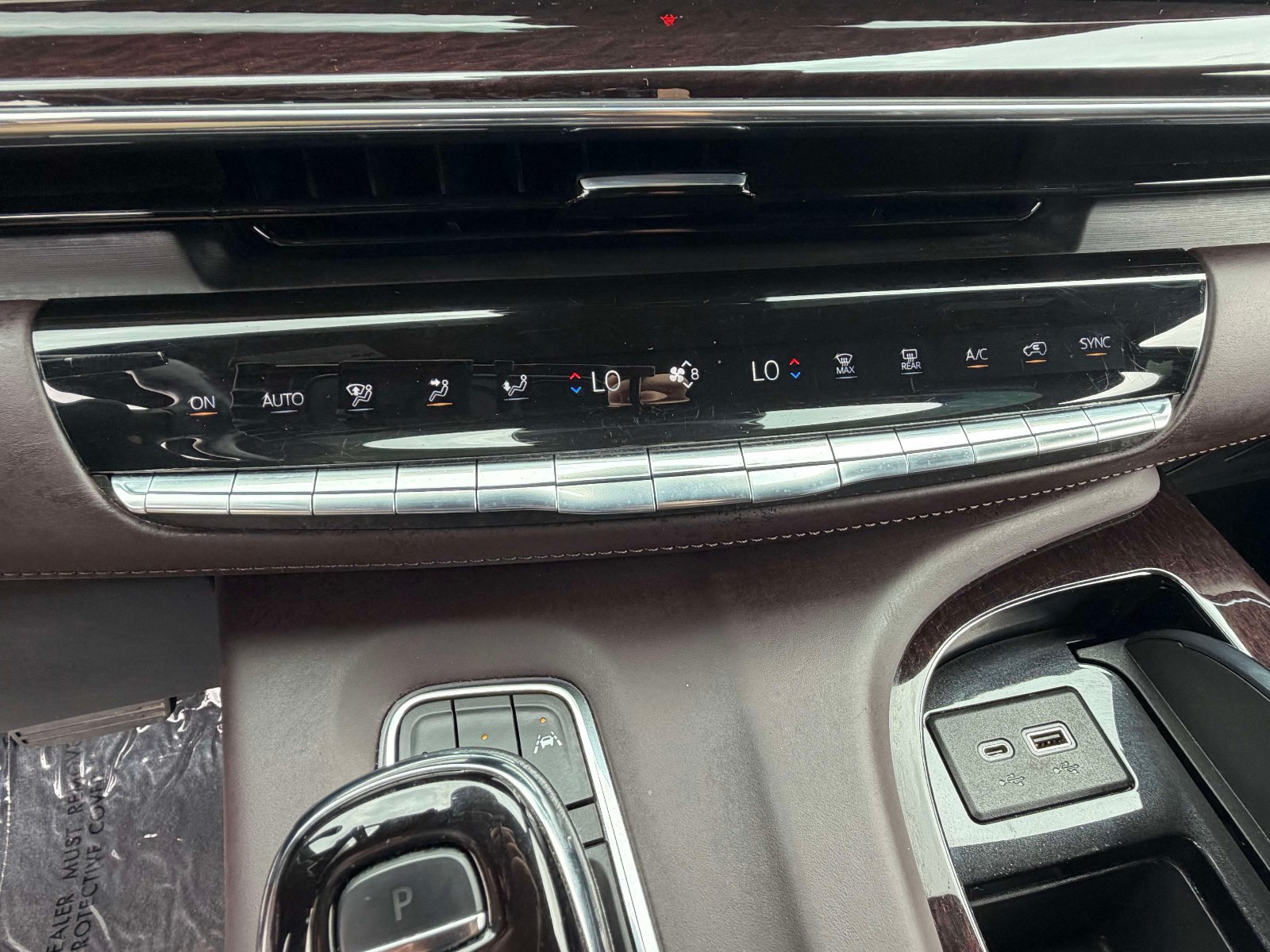 Used 2022 Cadillac Escalade ESV Sport Platinum AWD/4WD image 10