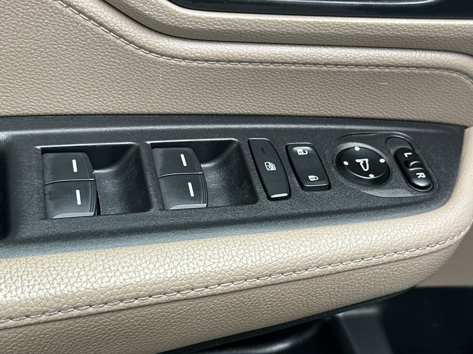 Used 2018 Honda Odyssey EX-L image 12