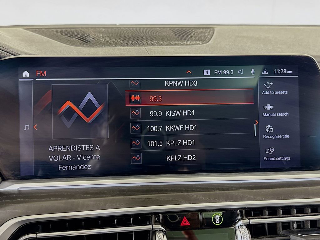 Used 2022 BMW X7 xDrive40i w/ Executive Package image 36