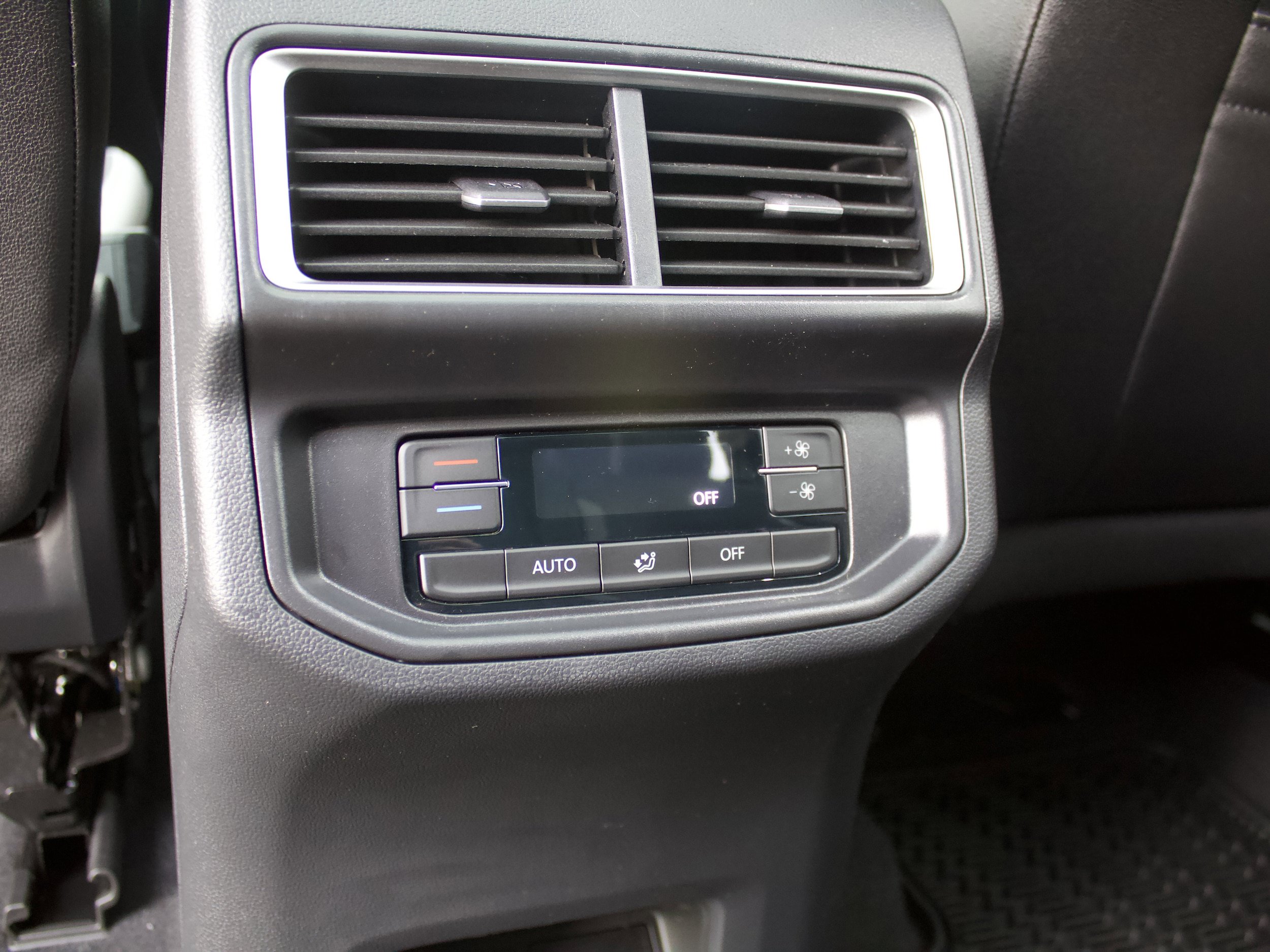 New 2026 Volkswagen Atlas Peak Edition AWD/4WD image 29
