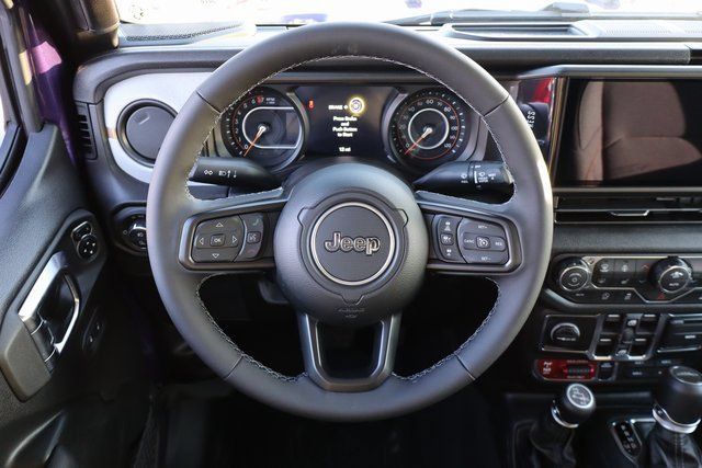 New 2026 Jeep Gladiator Sport AWD/4WD image 17