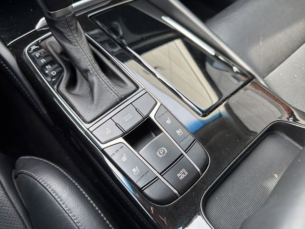 Certified 2018 Kia Cadenza Technology w/ Paint Protection Package image 5