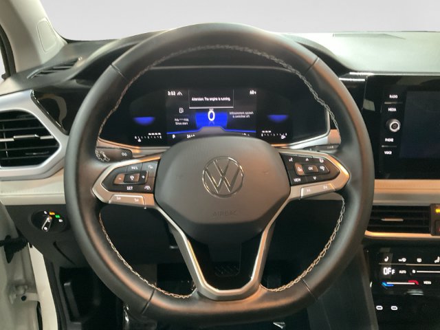 Certified 2026 Volkswagen Taos SE AWD/4WD image 13