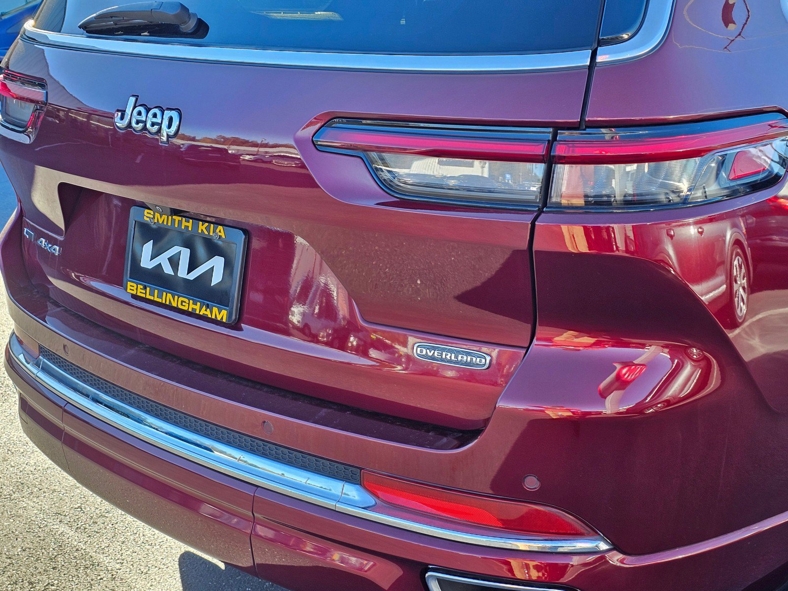 Used 2021 Jeep Grand Cherokee L Overland w/ MOPAR Finishing Package image 18