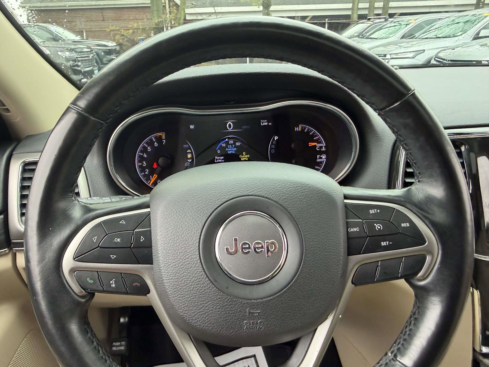 Used 2021 Jeep Grand Cherokee Limited AWD/4WD image 25