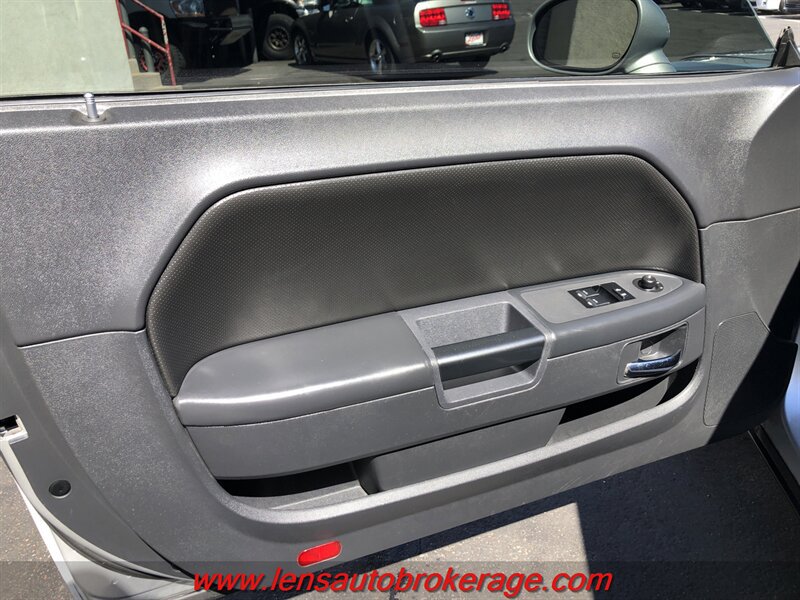 Used 2010 Dodge Challenger R/T RWD image 13