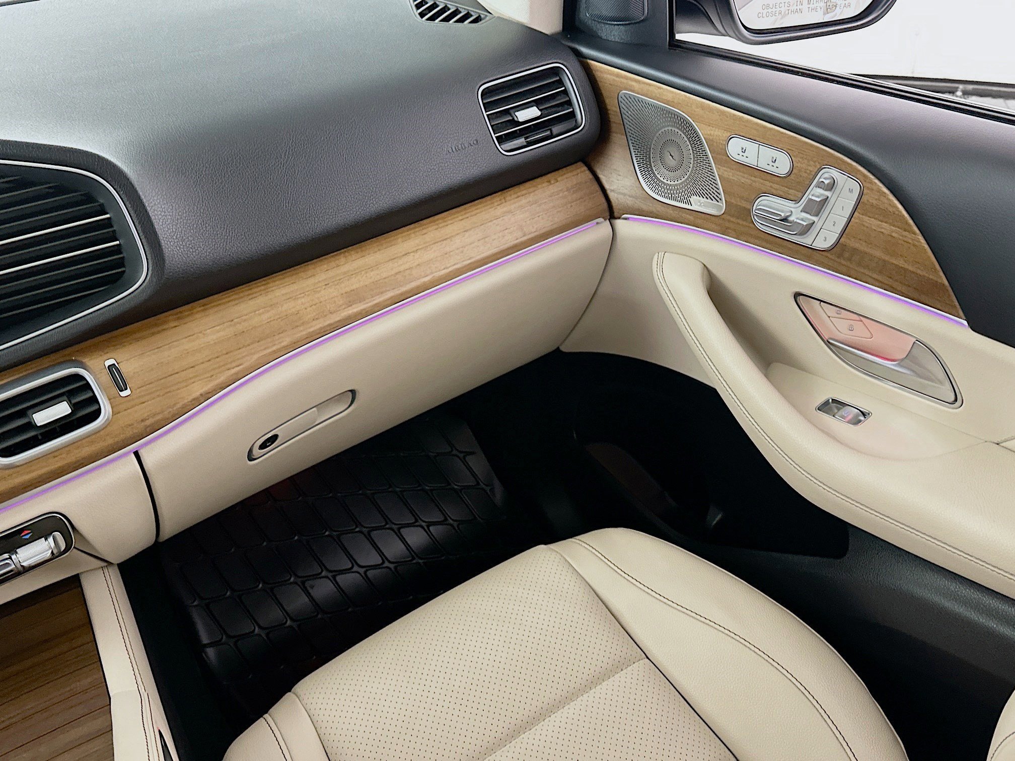 Used 2023 Mercedes-Benz GLE 450 4MATIC w/ AMG Line Exterior image 23