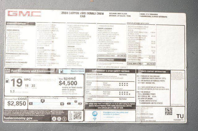 Used 2024 GMC Canyon Denali AWD/4WD image 64