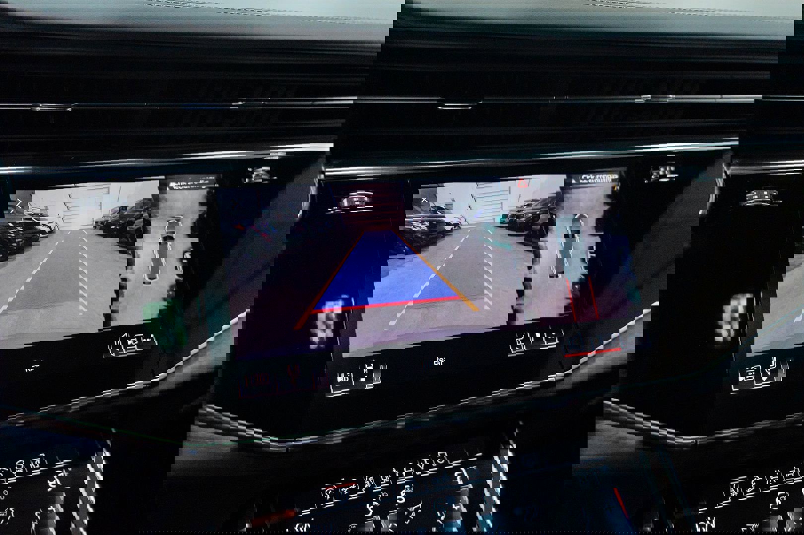 Used 2019 Audi Q8 Prestige w/ Towing Package image 38