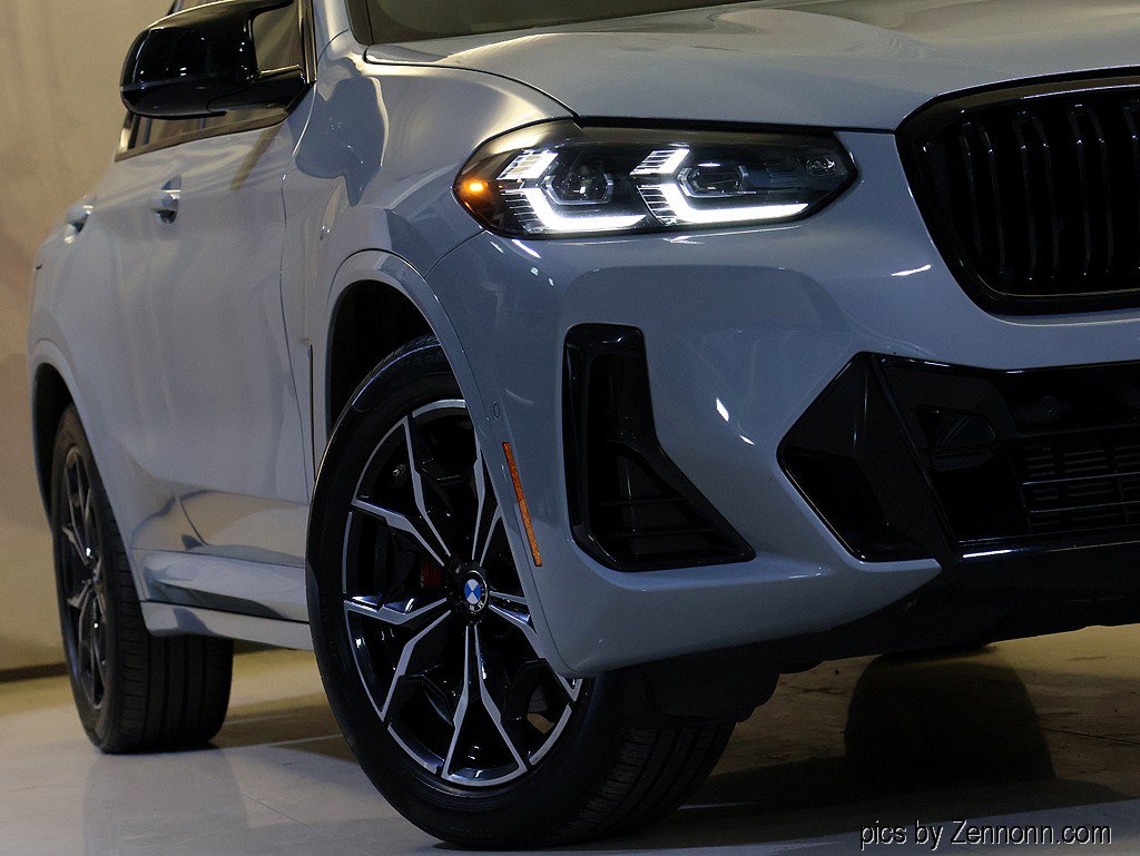 Certified 2024 BMW X4 M40i w/ Premium Package AWD/4WD image 4