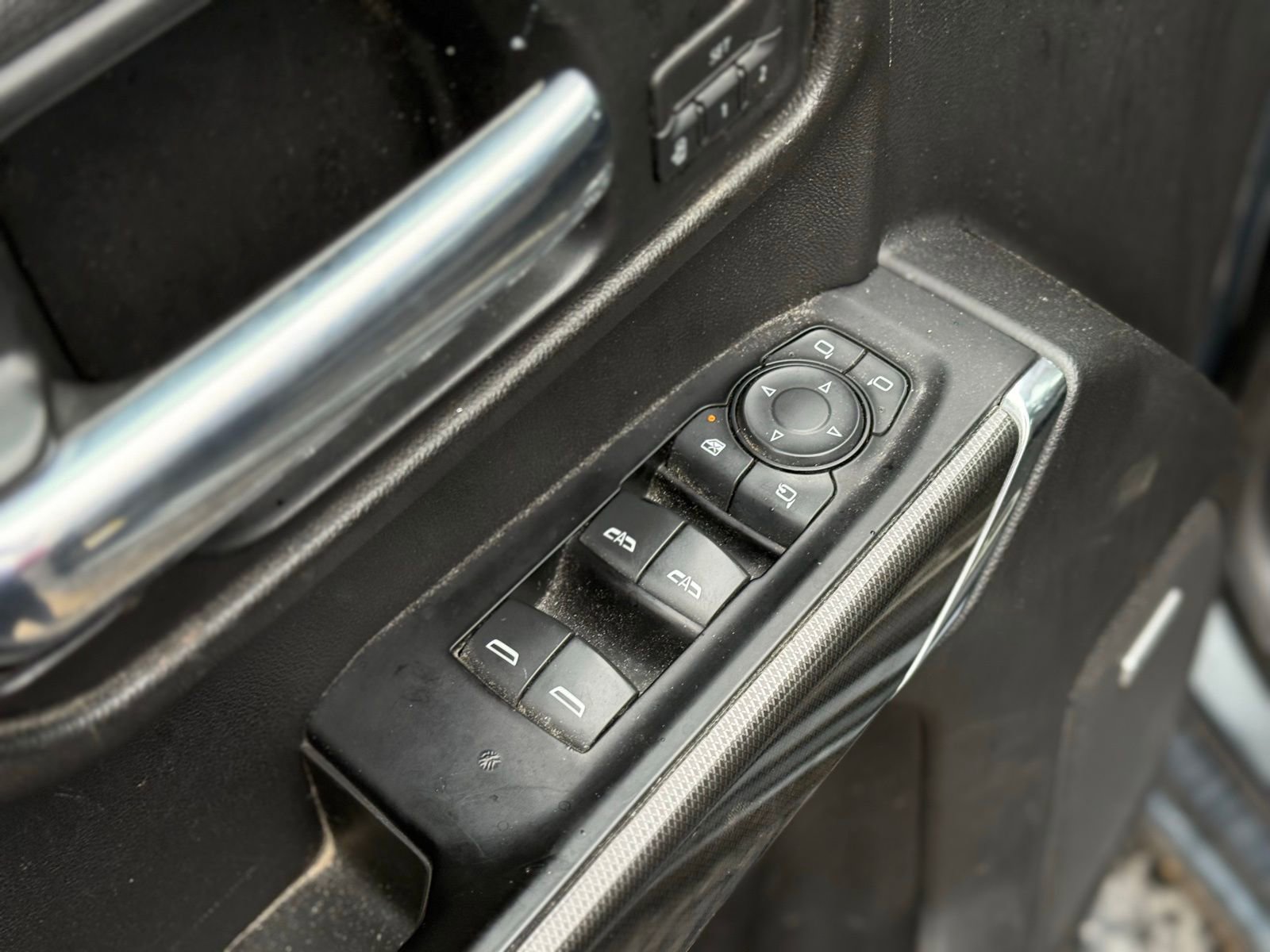 Used 2019 GMC Sierra 1500 AT4 w/ AT4 Premium Package image 12