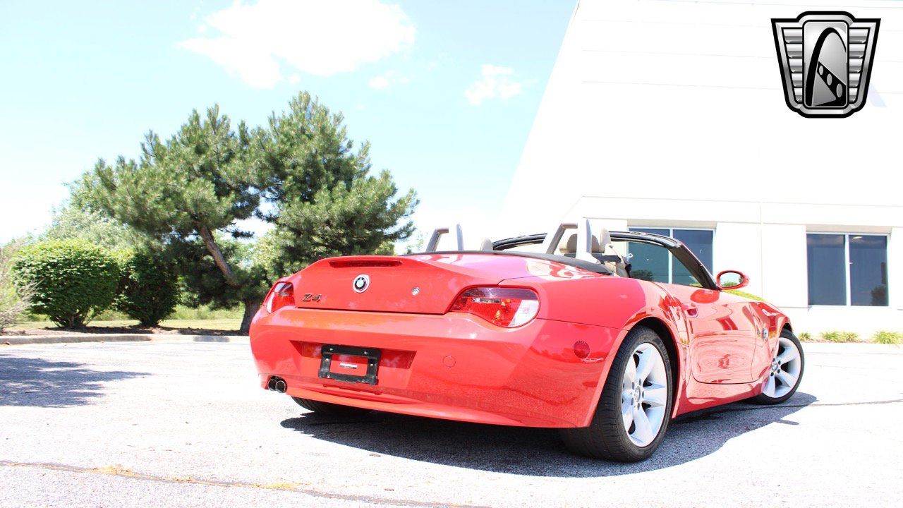 Used 2007 BMW Z4 3.0i image 6