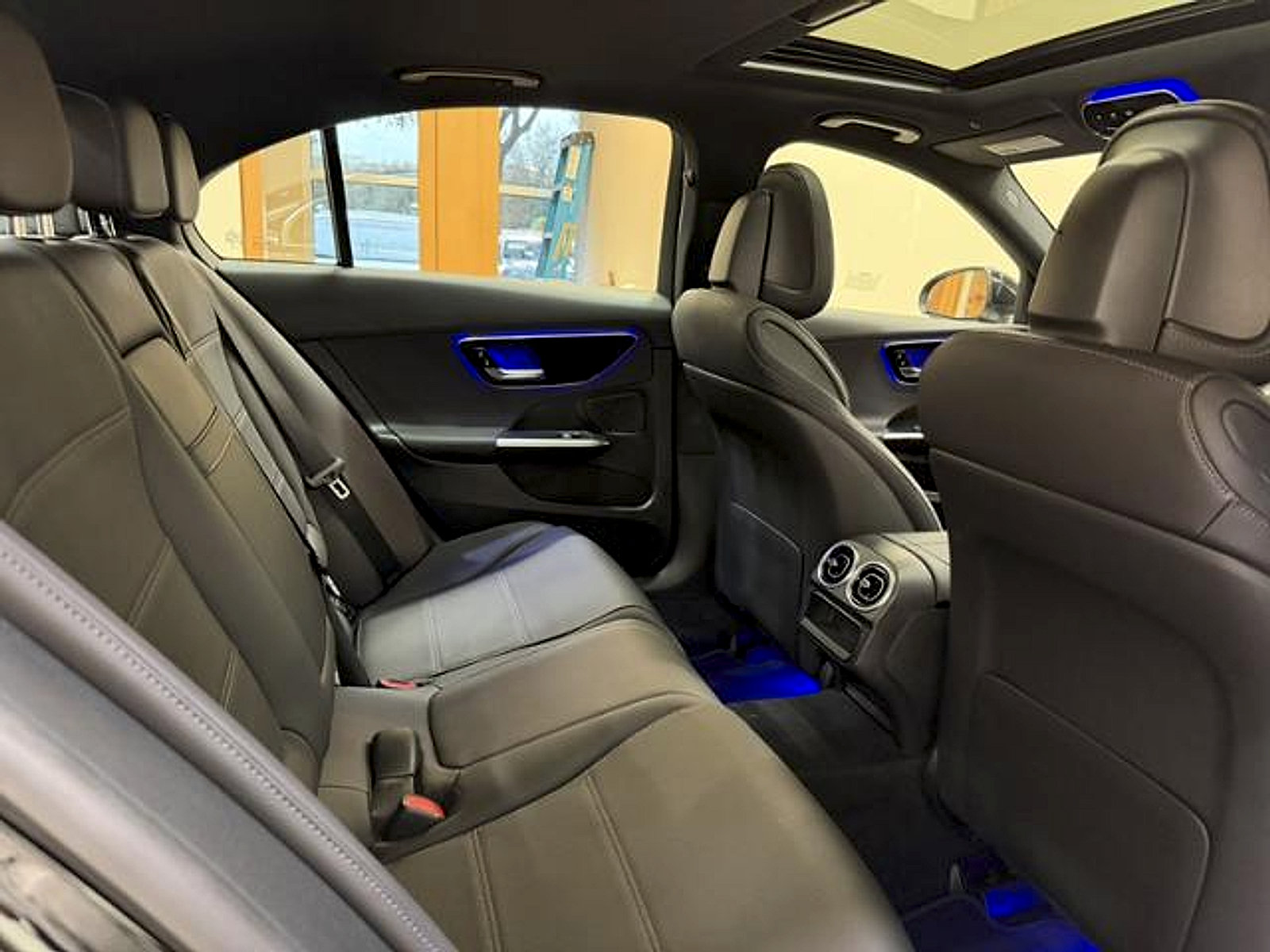 Used 2024 Mercedes-Benz C 300 Sedan image 19