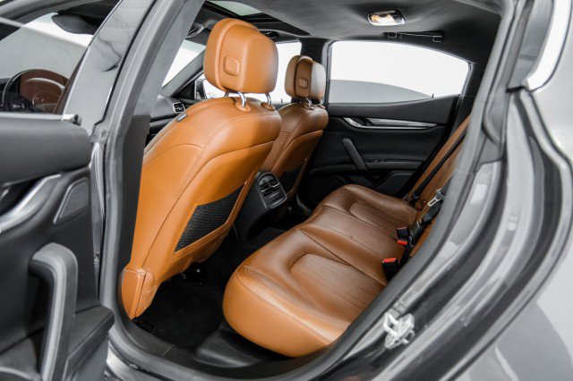 Used 2016 Maserati Ghibli RWD image 40