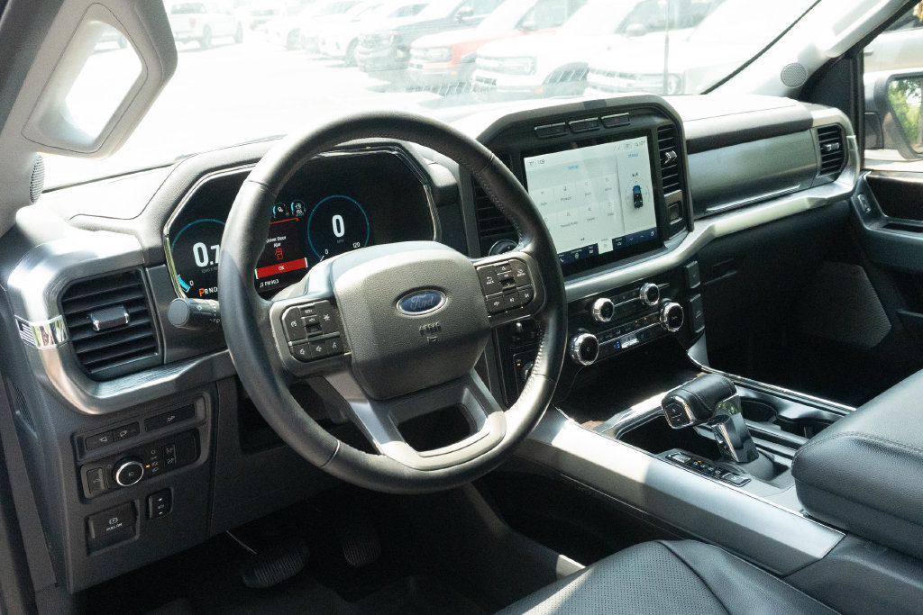 Used 2022 Ford F150 Lariat w/ Max Trailer Tow Package AWD/4WD image 4