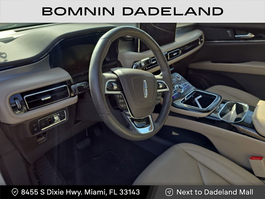 Used 2022 Lincoln Nautilus FWD image 14