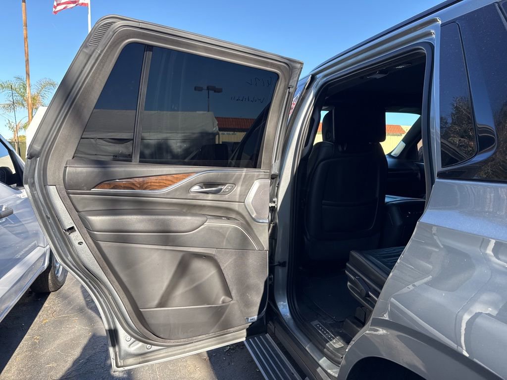 Used 2023 Cadillac Escalade Sport Platinum image 14