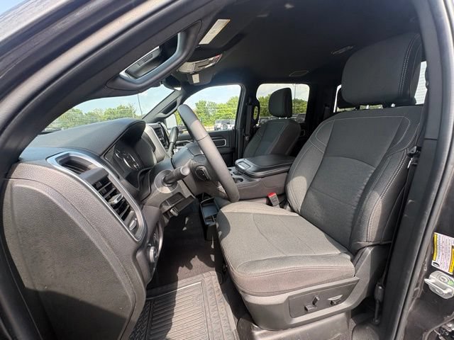 Used 2025 RAM 2500 Big Horn AWD/4WD image 13