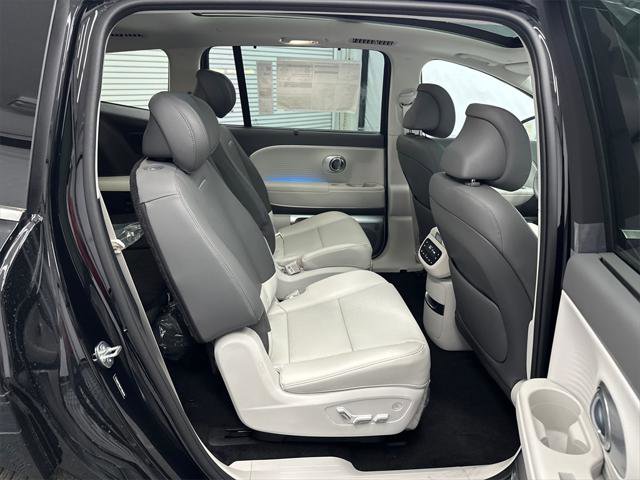 New 2026 Hyundai Ioniq 9 Limited image 17
