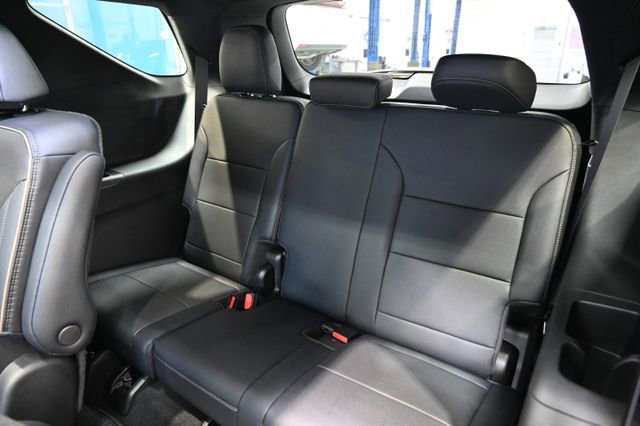 New 2026 Chevrolet Traverse High Country w/ LPO, Floor Liner Package image 12