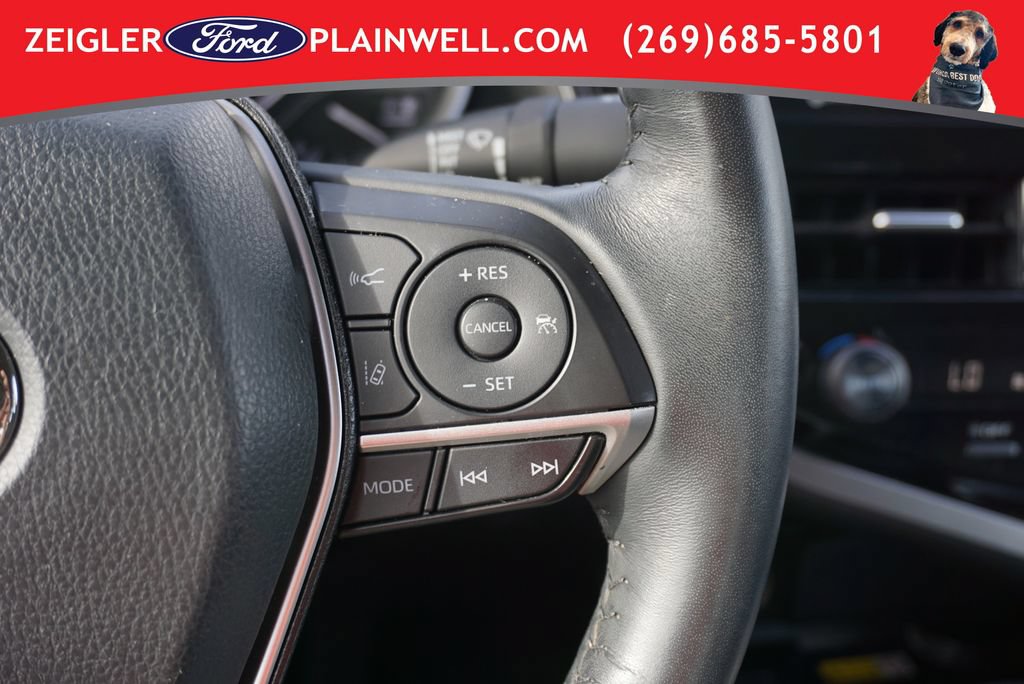 Used 2022 Toyota Camry XLE w/ Navigation Upgrade Package FWD image 25