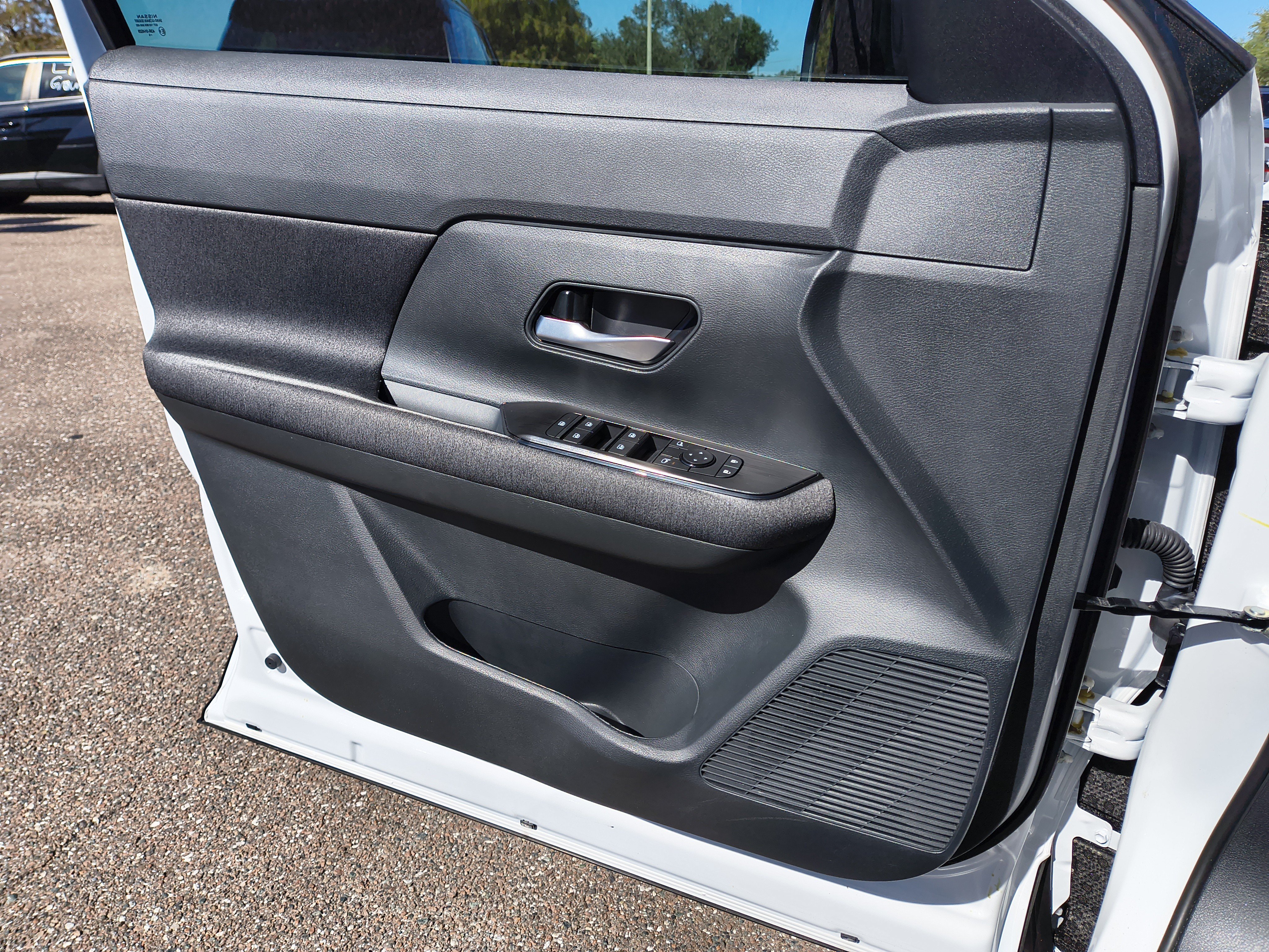 Used 2026 Nissan Kicks SV FWD image 24