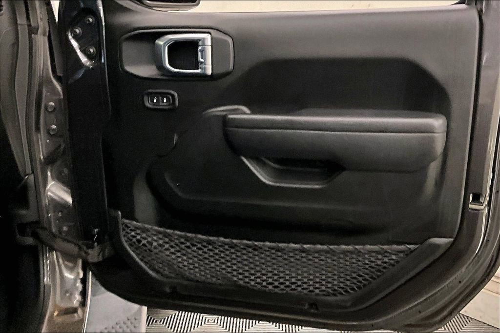 Used 2021 Jeep Wrangler Unlimited Sport image 25