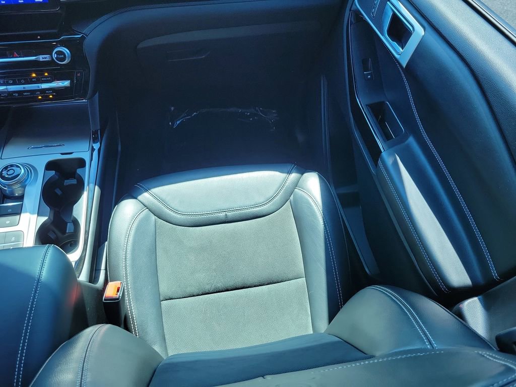 Used 2022 Ford Explorer ST RWD image 17