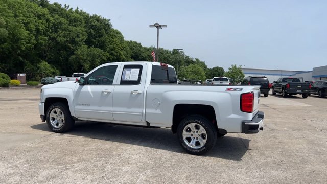 Used 2017 Chevrolet Silverado 1500 LT w/ All Star Edition AWD/4WD image 6