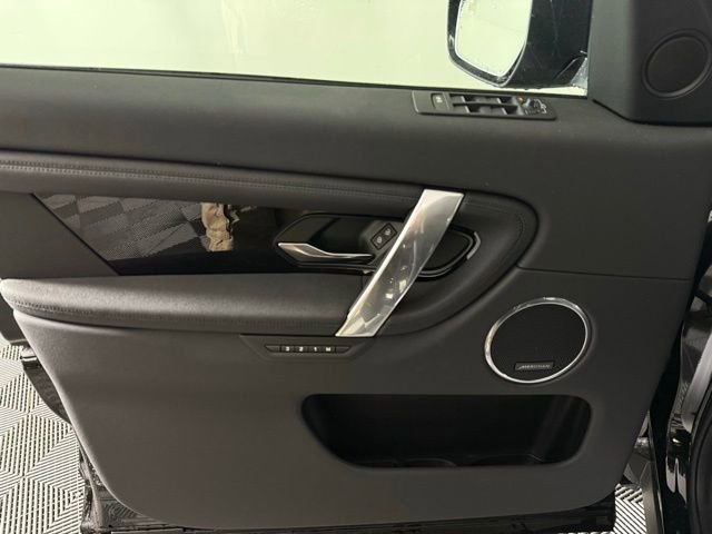 Certified 2025 Land Rover Discovery Sport S image 14