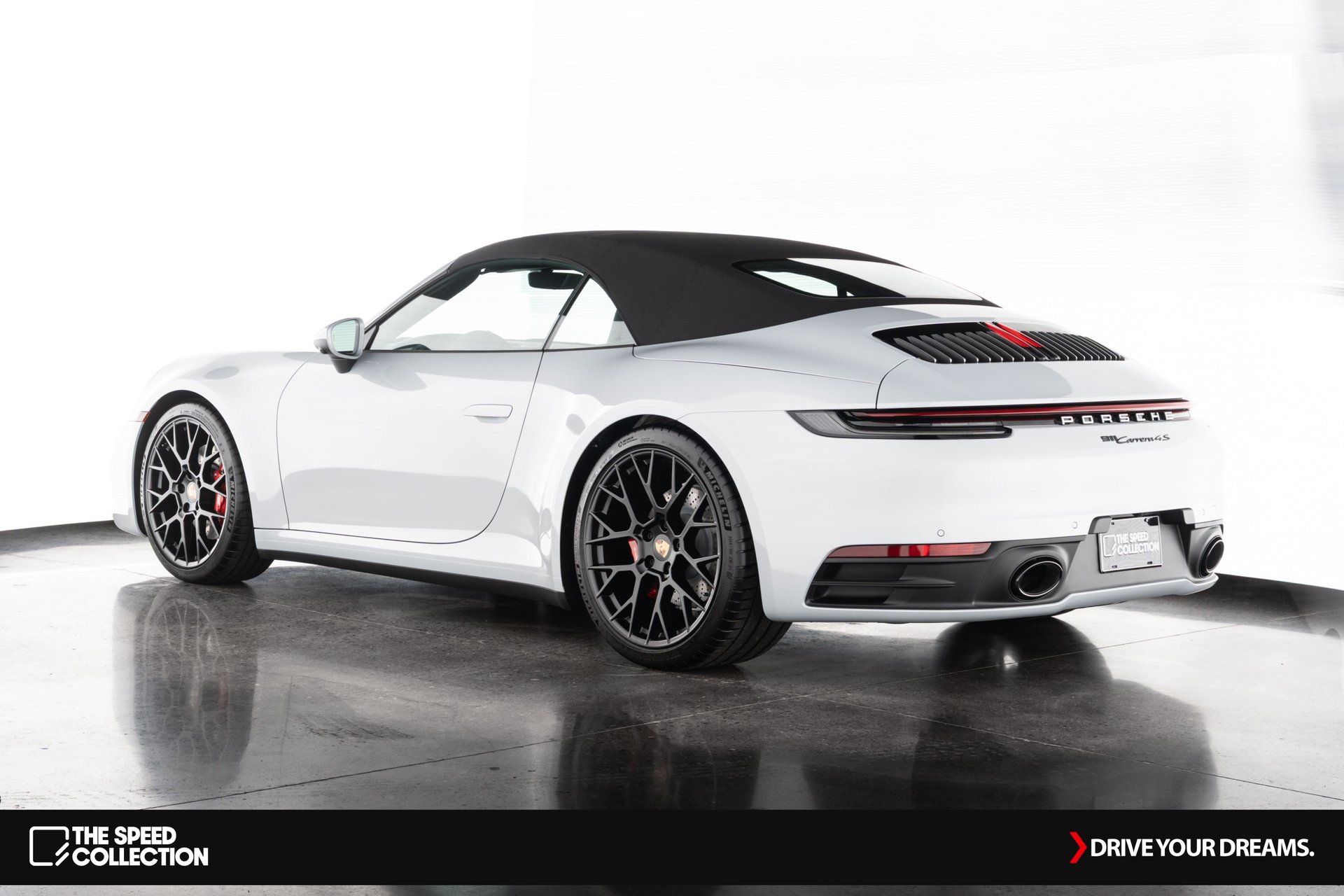 Used 2024 Porsche 911 Carrera S image 8